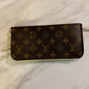 LOUIS VUITTON MONOGRAM INSOLITEWALLET